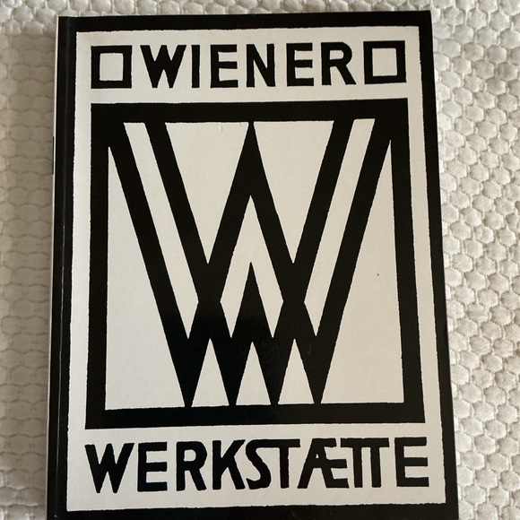 Wiener Werkstaette design beautiful pictures of art Graphic Book